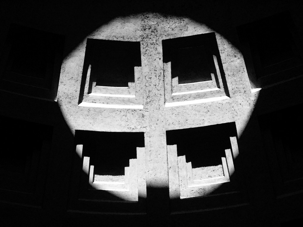 Measuring Architectural Phenomenology through Qualitative Analysis